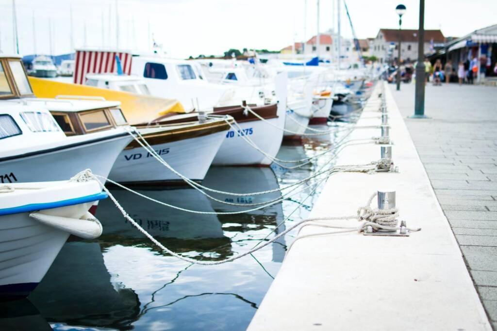Appartement Marina Living With Parking, Balcony, Quiet And Secure *